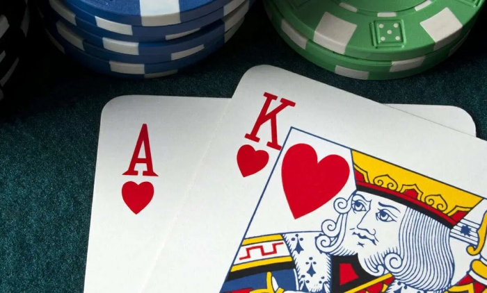 สูตร Poker ข้อที่ 1: เลือกเล่นไพ่ Hand ที่ดีเท่านั้น