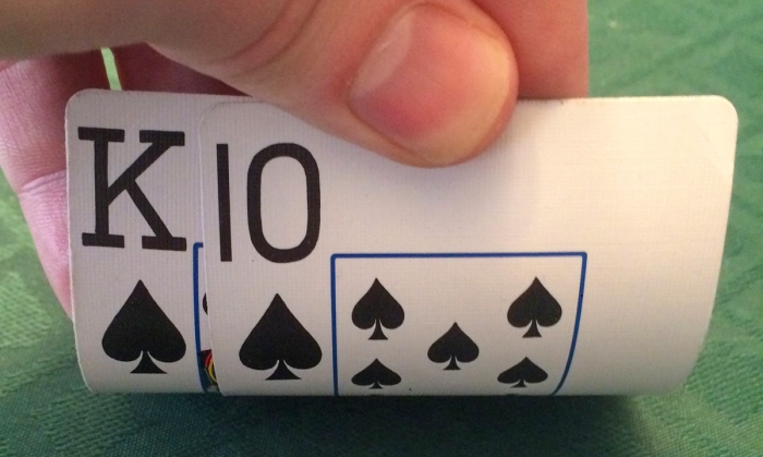 สูตร Poker ข้อที่ 8: วิธีเล่นไพ่บนมือ K, 10 ให้เป็นมืออาชีพ