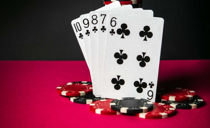สูตร Poker ข้อที่ 9: การเล่น Offsuit Connectors ในรอบพรีฟลอบ